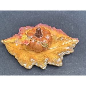 Style Eyes Baum Bros Harvest Collection Autumn Embossed Leaf Plate & Pumpkin A61